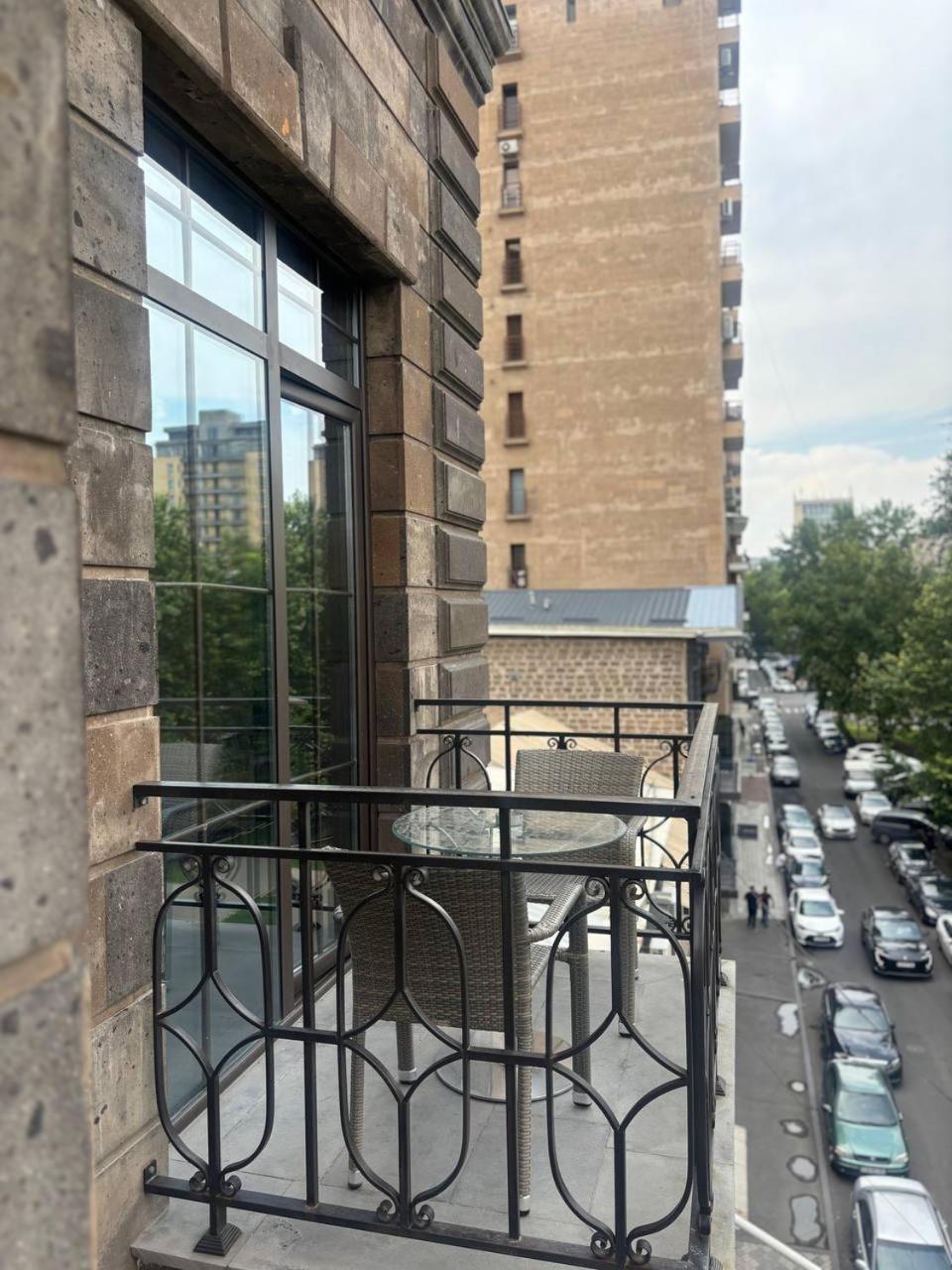 Boulevard Hotel Yerevan Exterior photo