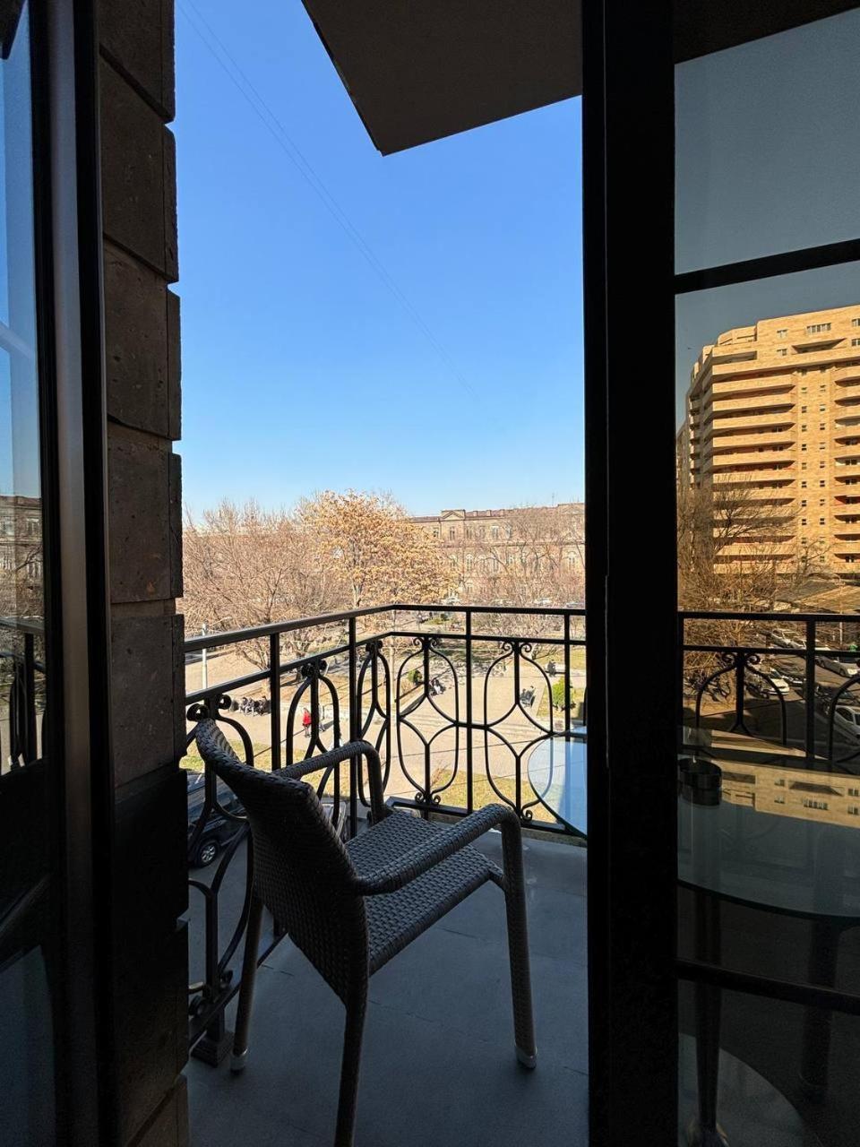 Boulevard Hotel Yerevan Exterior photo