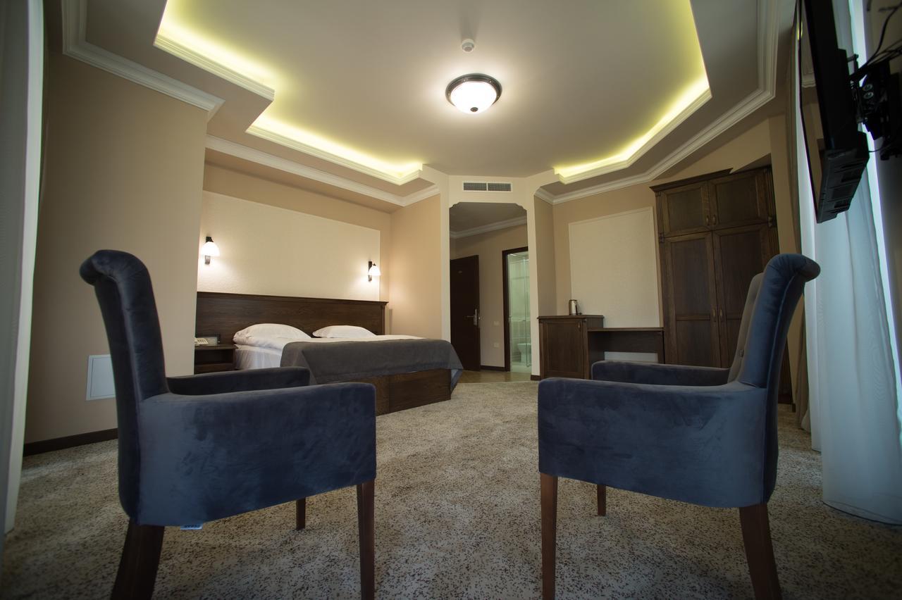 Boulevard Hotel Yerevan Exterior photo