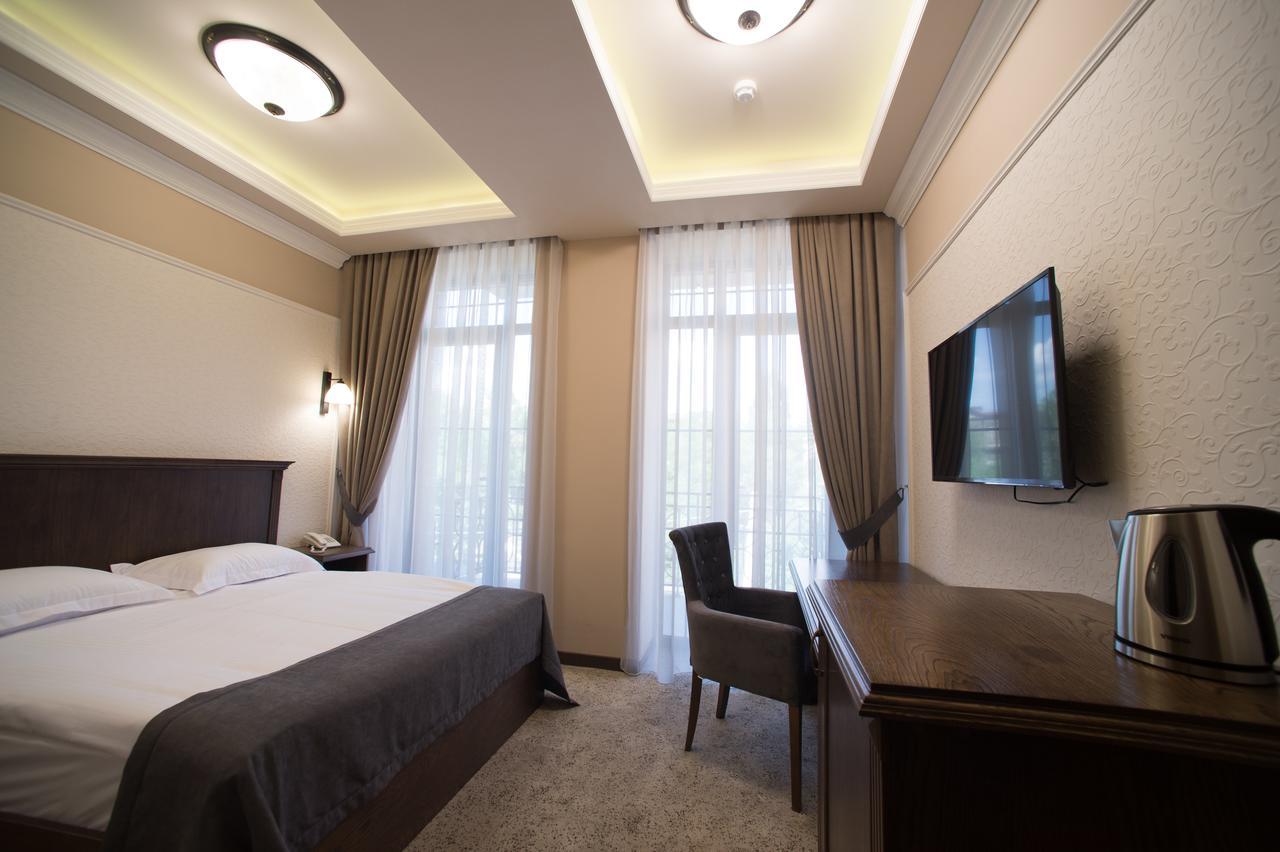 Boulevard Hotel Yerevan Exterior photo
