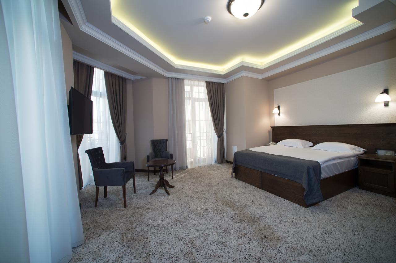 Boulevard Hotel Yerevan Exterior photo